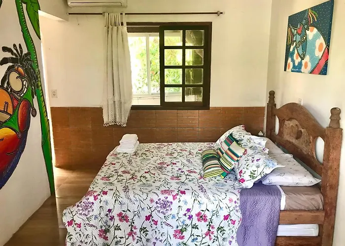 Amarelo HibiscoPousada